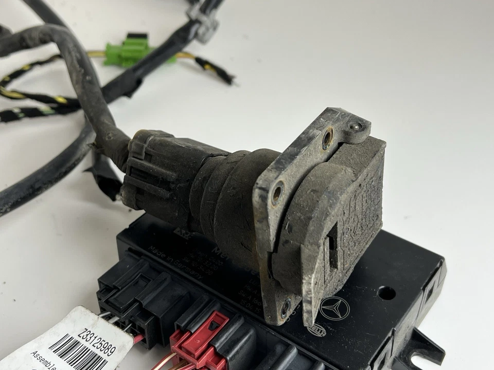 Mercedes Benz ML350 2015 remolque módulo de control de remolque A2469005501 OEM Foto 4 de 4