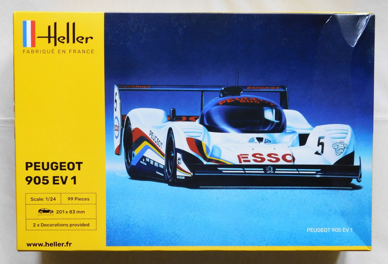 PEUGEOT 905 EV 1 - 1:24 scale Heller kit - HEL80718 - NEW sealed but damaged box