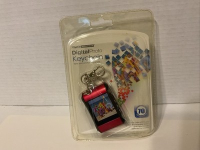 Digital Solutions Color 1.5'' LCD Digital 70 Photo Keychain Rechargeable New-M