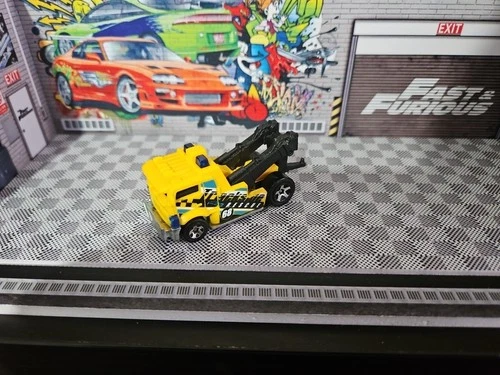 Vintage Hot Wheels Car Heavy Hitcher Tow Truck Diecast Collectible