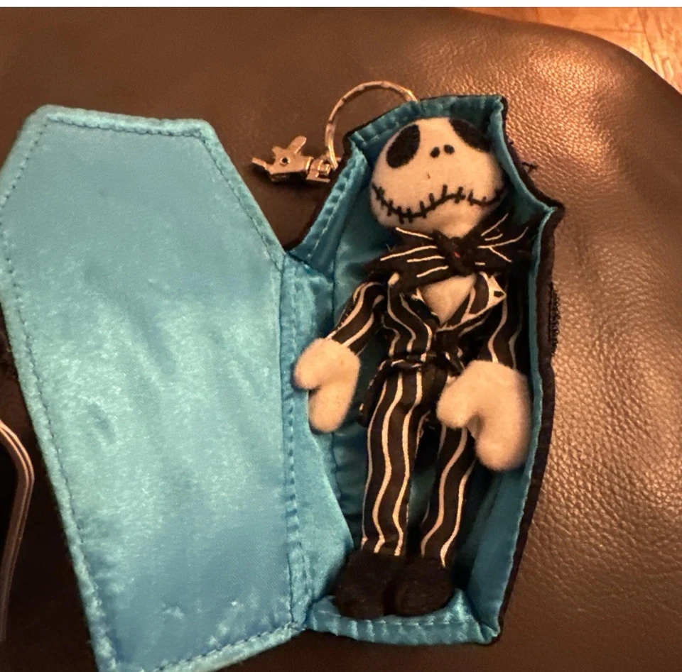 Disney Store Exclusive Nightmare Before Christmas Coffin Keyring New With Tags - Image 2 of 3