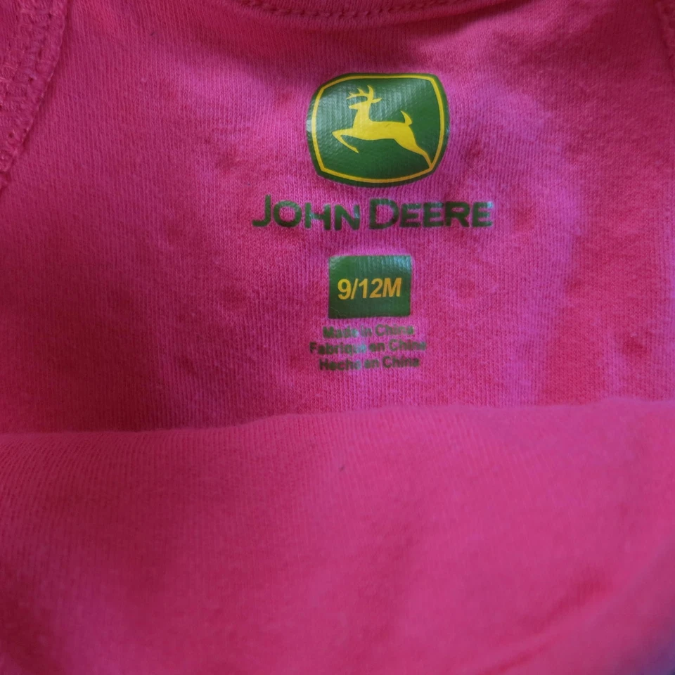 John Deere 9-12M Girl Hearts and Ladybugs Outfit Foto 3 de 4