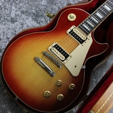 Gibson Les Paul Classic ~Cherry Sunburst~ o7038