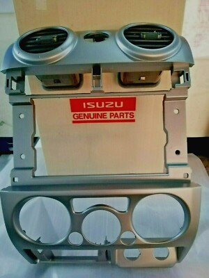ISUZU D-MAX CLUSTER PANEL STEREO CONSOLE CENTER FRONT 2007