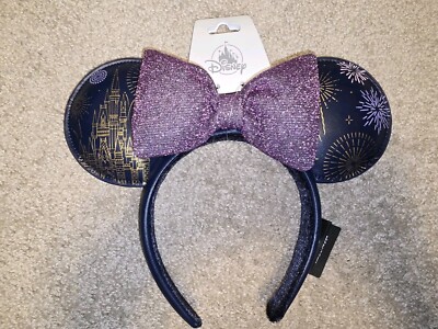NEW 2025 Walt Disney World Castle Fireworks Purple Minnie  display picture 1