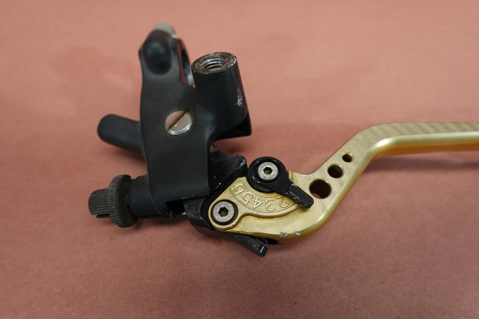 2002-2007 Honda CB900 CB 900 Clutch Lever Mount Perch - Image 3 of 4