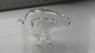 MUNDGEBLASENES KLARGLASSCHWEIN MIT KLEINEREM SCHWEIN INNEN NEUHEIT ORNAMENT