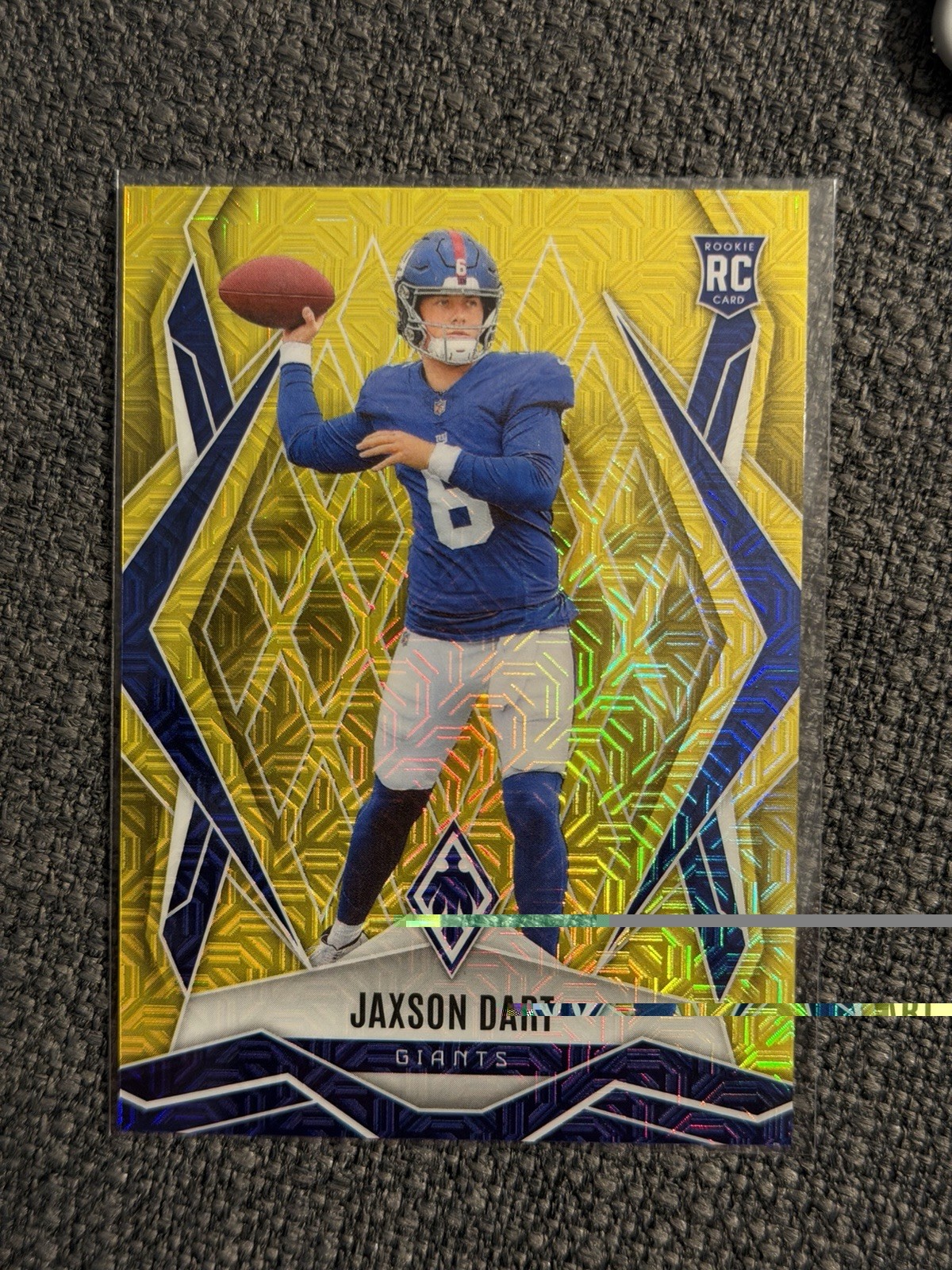 2025 Panini Phoenix Jaxson Dart #200 Yellow Mojo /35 Rookie RC NM