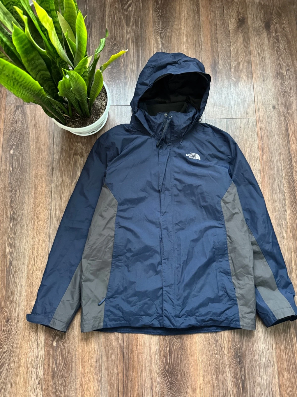 The North Face light outdoor men’ L fleece substate jacket