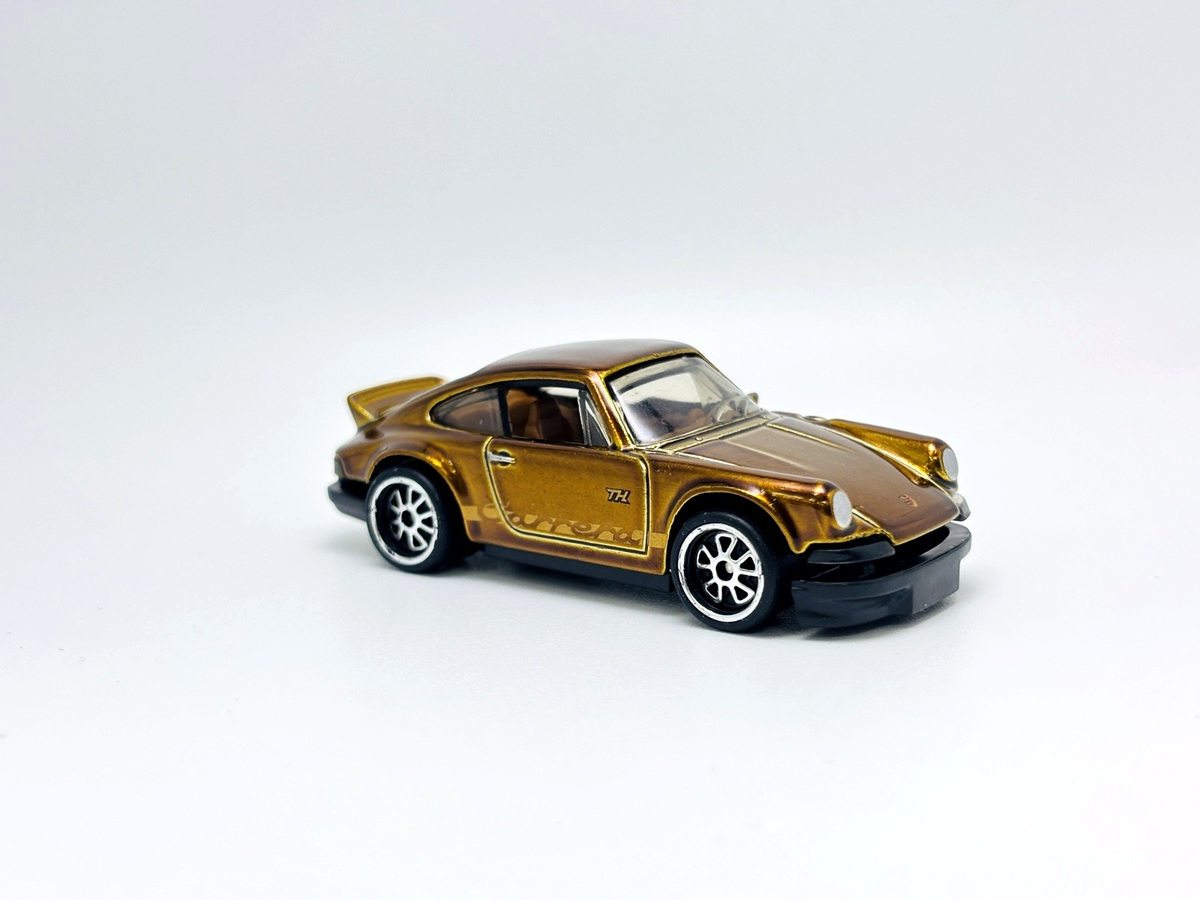 2026 Hotwheels Super Treasure Hunt STH Porsche 911 Carrera RS 2.7