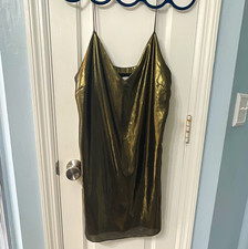 Wilfred Aritzia Metallic Gold Satin V-Neck Spaghetti Strap Slip dress XS Lined