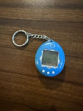 Bandai Tamagotchi 1997 Blue Original Virtual Reality Pet Game