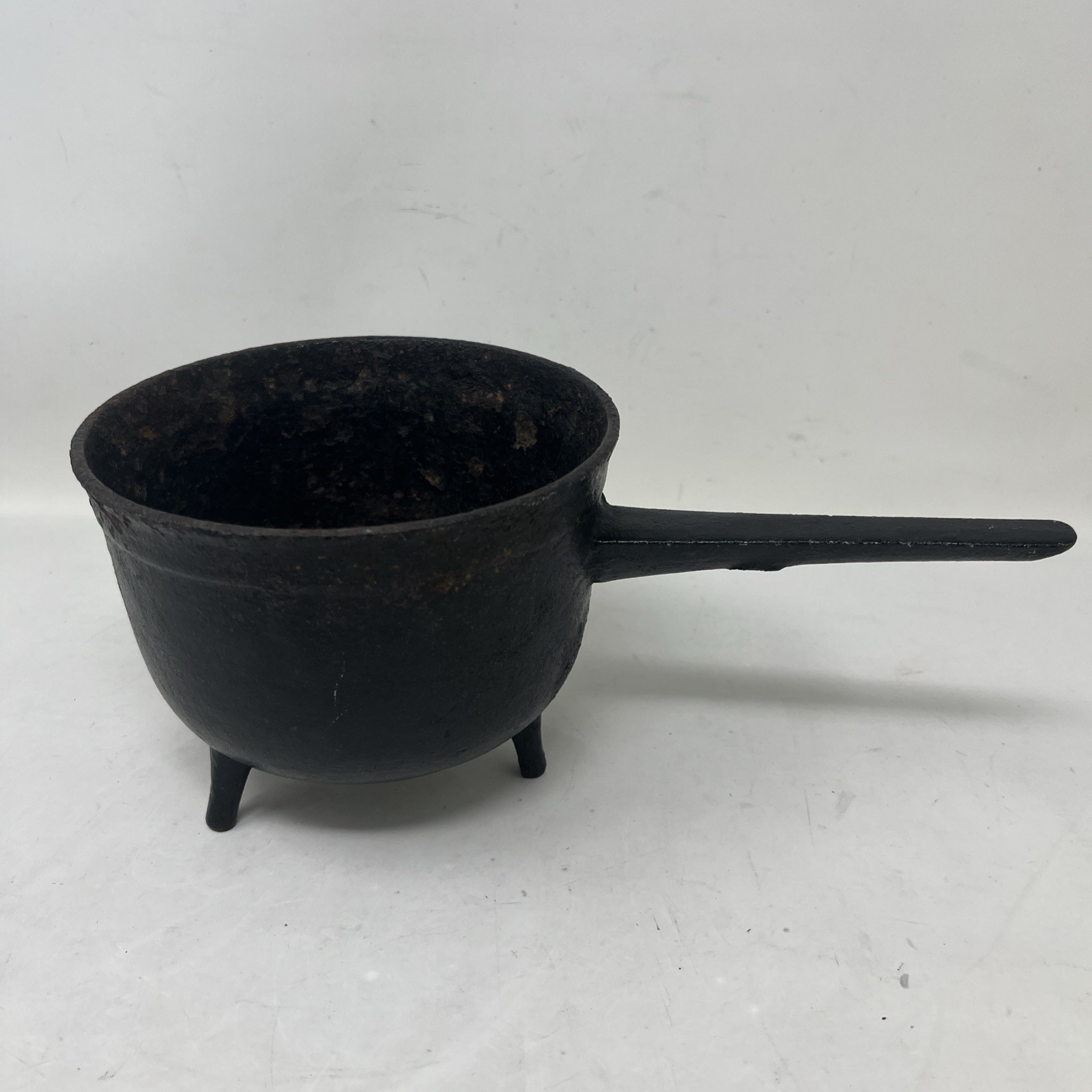 Antique Cast-Iron Posnet Footed Hearth Cooking Skillet Small Pot
