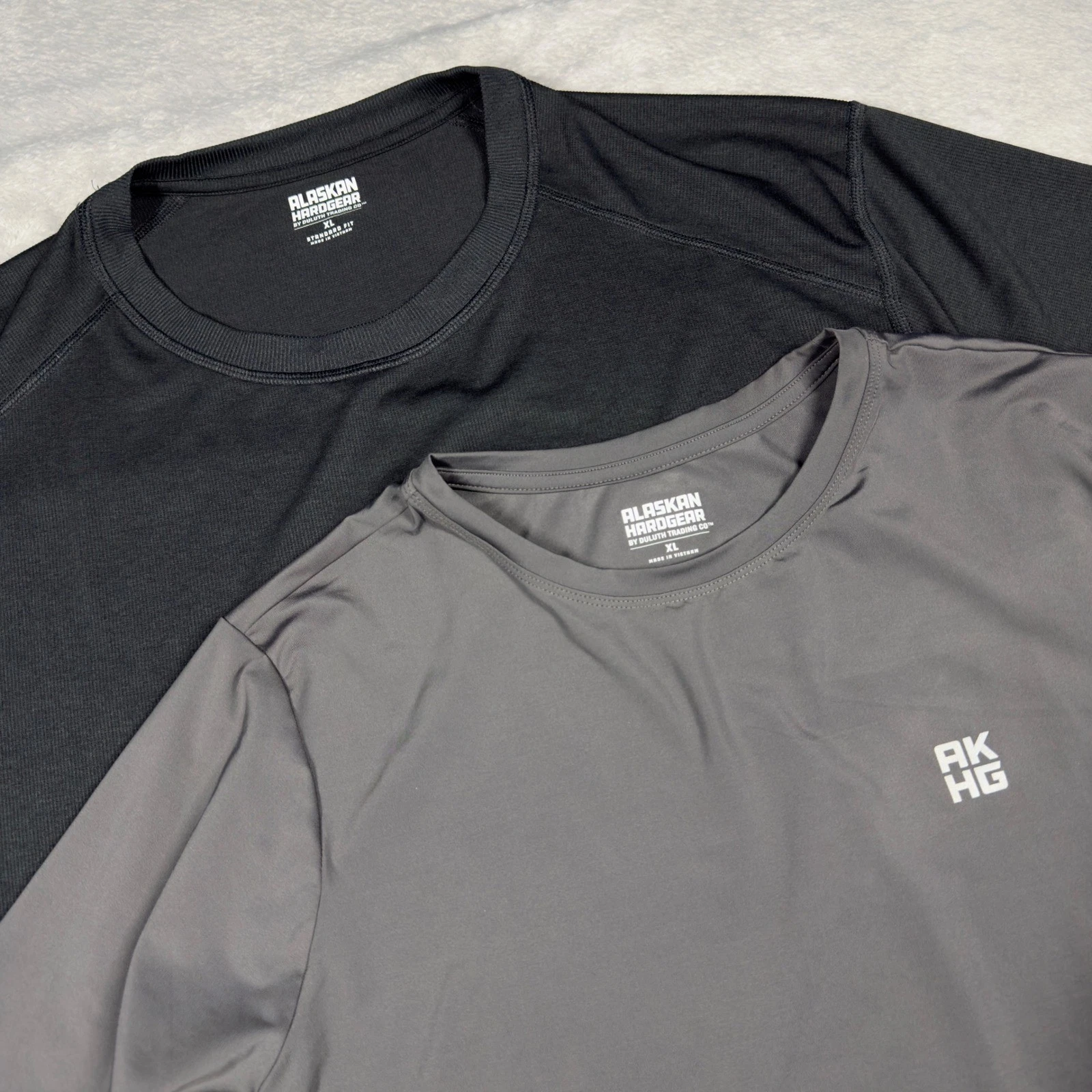 Duluth Alaskan Hardgear Lot (2) Mens XL Black & Grey Performance Activewear 2pk