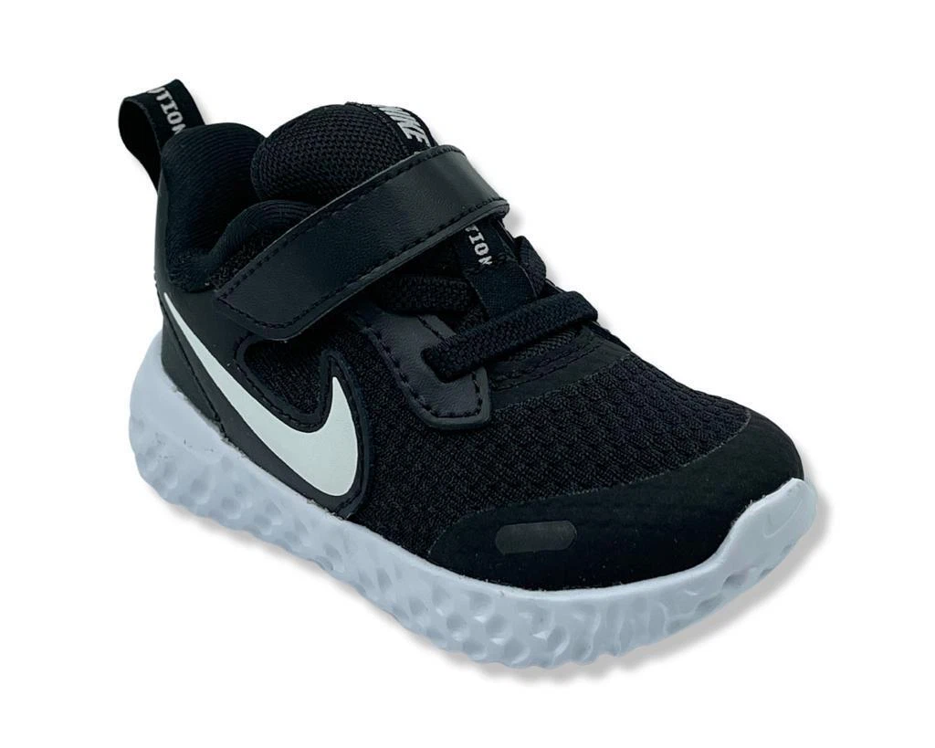 Nike sneakers boys black white Revolution 5 sizes 22 28.5 NEW