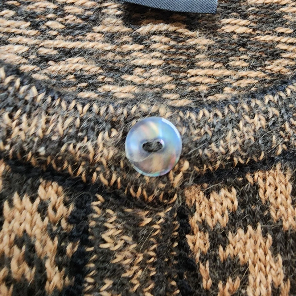 Vintage INTI for George Alexander floral print baby alpaca silk cardigan size L - Image 4 of 4