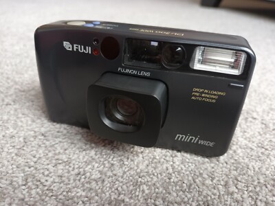 Fuji Mini DL 500 Wide Dual Date Filmkamera 35mm Compact Point & Shoot + Akku