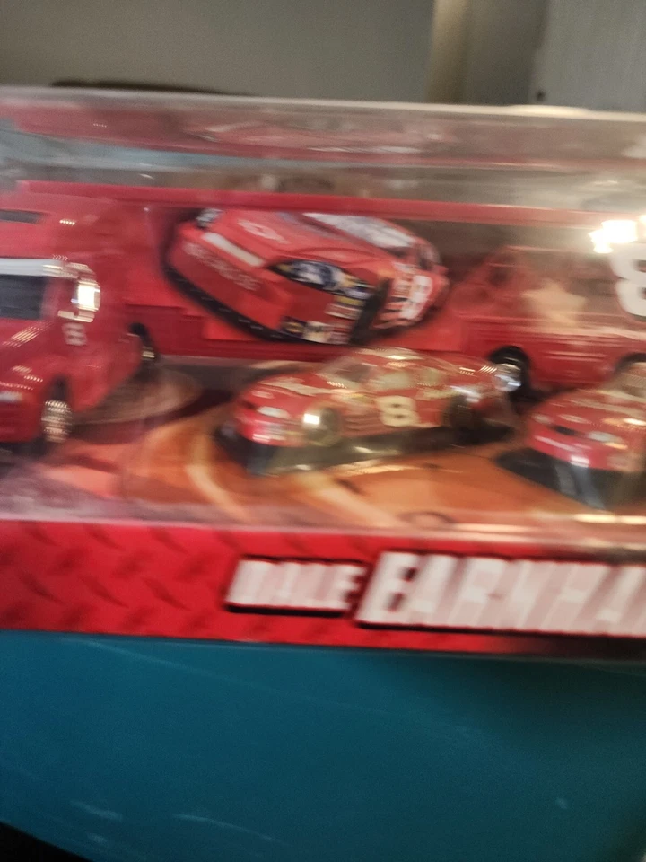 2007 Dale Earnhardt Jr BUDWEISER HAULER Tin Set Winners Circle 1:64 NASCAR 2 CAR - Image 3 of 4