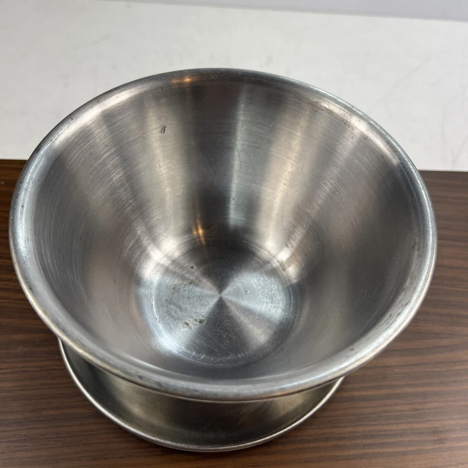 Vintage Leonard Stainless Steel Korea. Sauce Bowl With Attached Plate. - Image 3 of 4