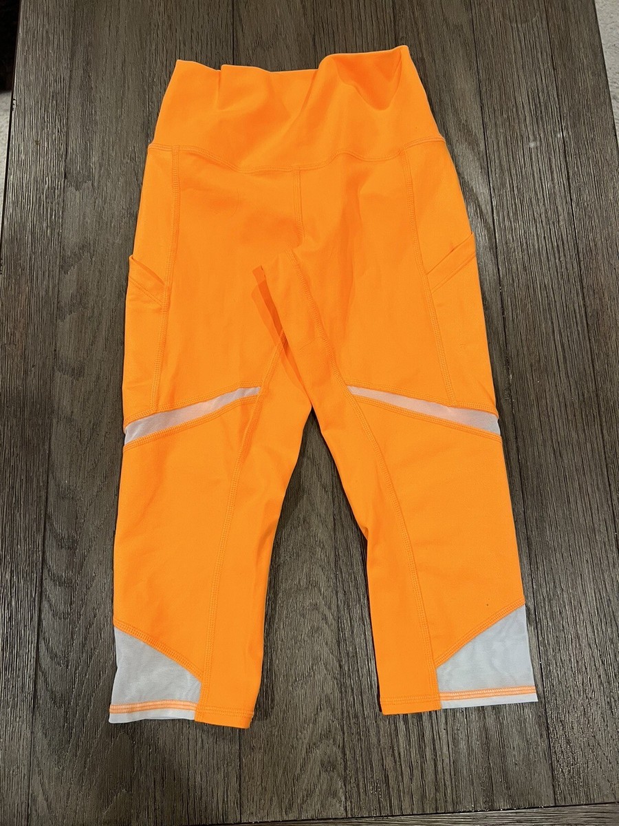 alo yoga スエット　ショートパンツ　オレンジ alo yoga スエット ショートパンツ オレンジ alo yoga スエット