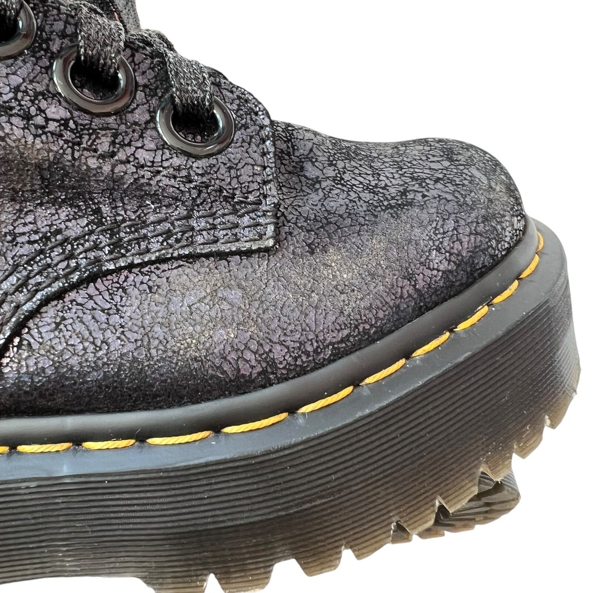 【値下】Dr.Martens MOLLY IRIDESCENT CRACKLE 25722001.01.jpg?v=1682472428