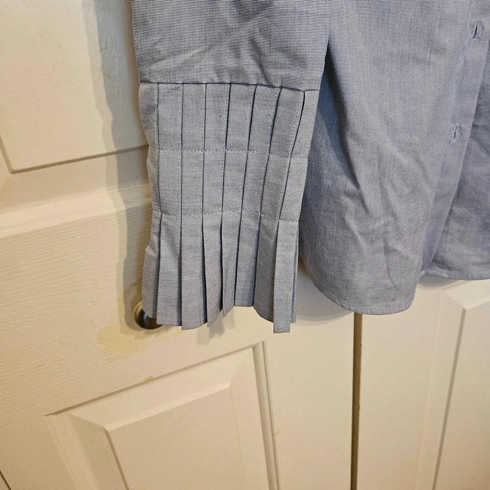 Banana Republic Womens Button Up Riley Shirt Long Sleeve Blue Shirt Size 6 Tall - Image 3 of 4