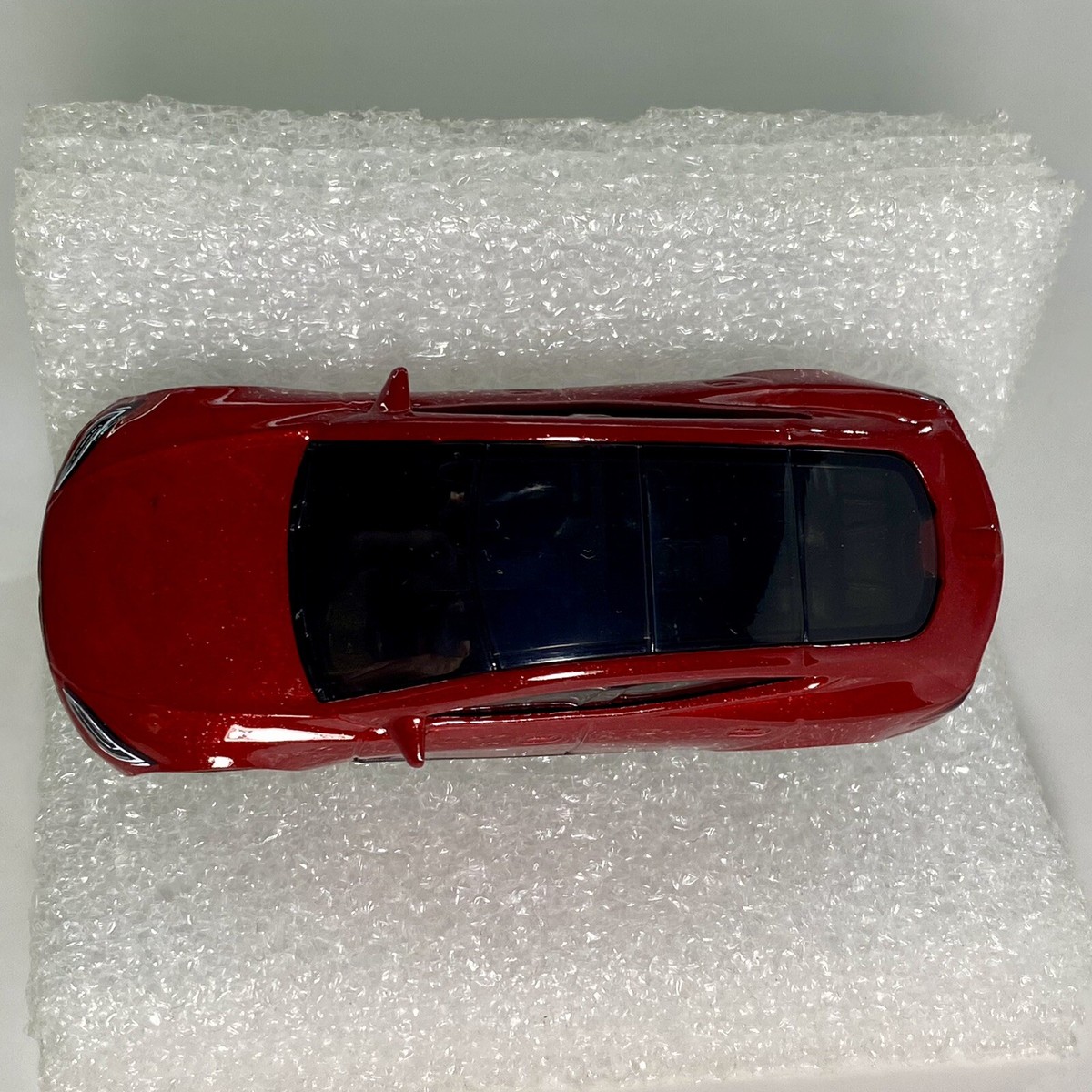 Tesla Model S Red 1:64 Scale Diecast Diorama Model Car #89