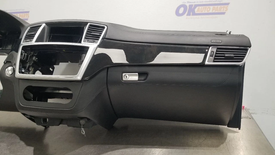 14 MERCEDES BENZ ML63 AMG X166 DASH PANEL DASHBOARD ASSEMBLY BLACK LEATHER Foto 4 de 4