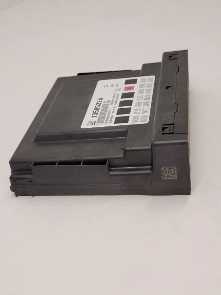 13-17 CHEVROLET EQUINOX Carrocería Control BCM Lado Izquierdo Salpicadero 13589324 Foto 4 de 4