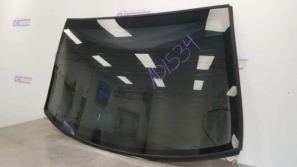 96 CHEVY CAPRICE SEDAN HEATED REAR BACK GLASS WINDOW - Изображение 3 из 4