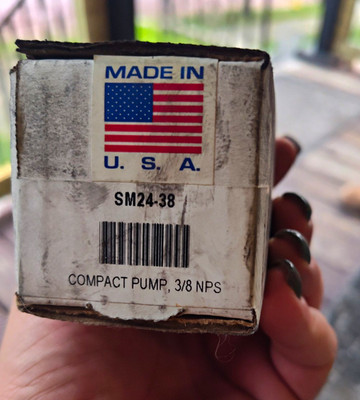 EDCO USA Vacuum Technology Compact Pump SM24-38 3/8 NPS Made in USA