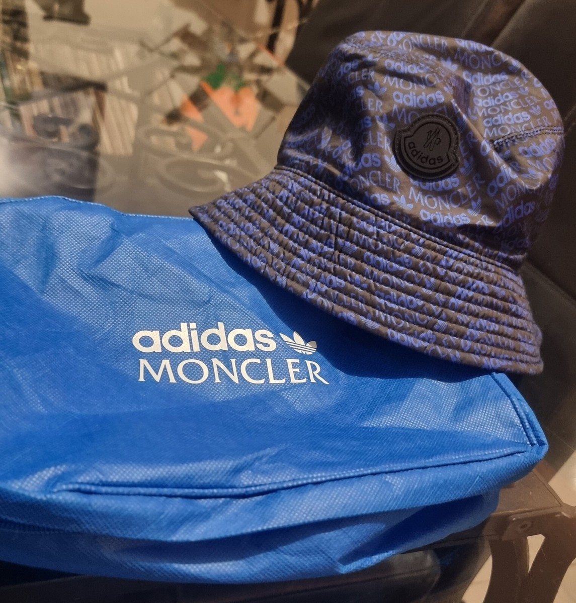 Moncler Adidasバケットハット コラボ アディダス　モンクレール　青 Moncler Adidasバケットハット コラボ アディダスモンクレール青