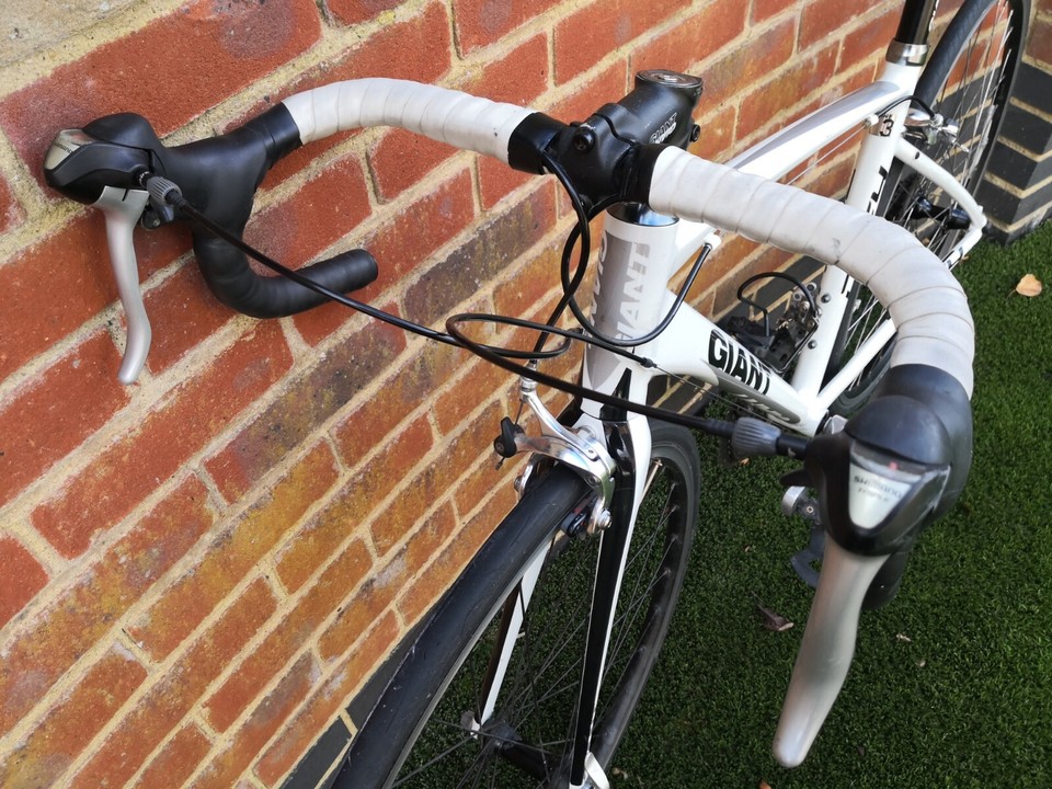 Womens Giant Defy 3 Road Bike Ladies Racing Bicycle eBay