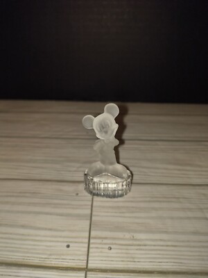 Goebel Disney Frosted Crystal Mickey Mouse 3in Tall Holding Heart Germany