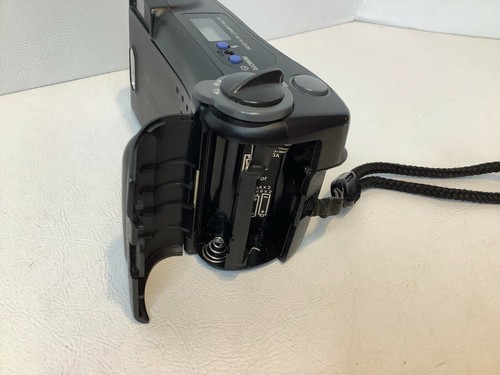 Olympus Zoom 2000 AF 38mm - 70mm Point & Shoot Camera - Picture 6 of 7