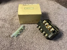 MAGNETEK..SBPU-T..MOMENTARY PENDANT CONTROL SWITCH 3-SPEED 2-BUTTON…NEW 😀