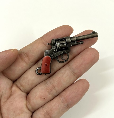 1/6 Scale Metal Revolver Model for 12" Figure Scene Accessories - Picture 6 of 8