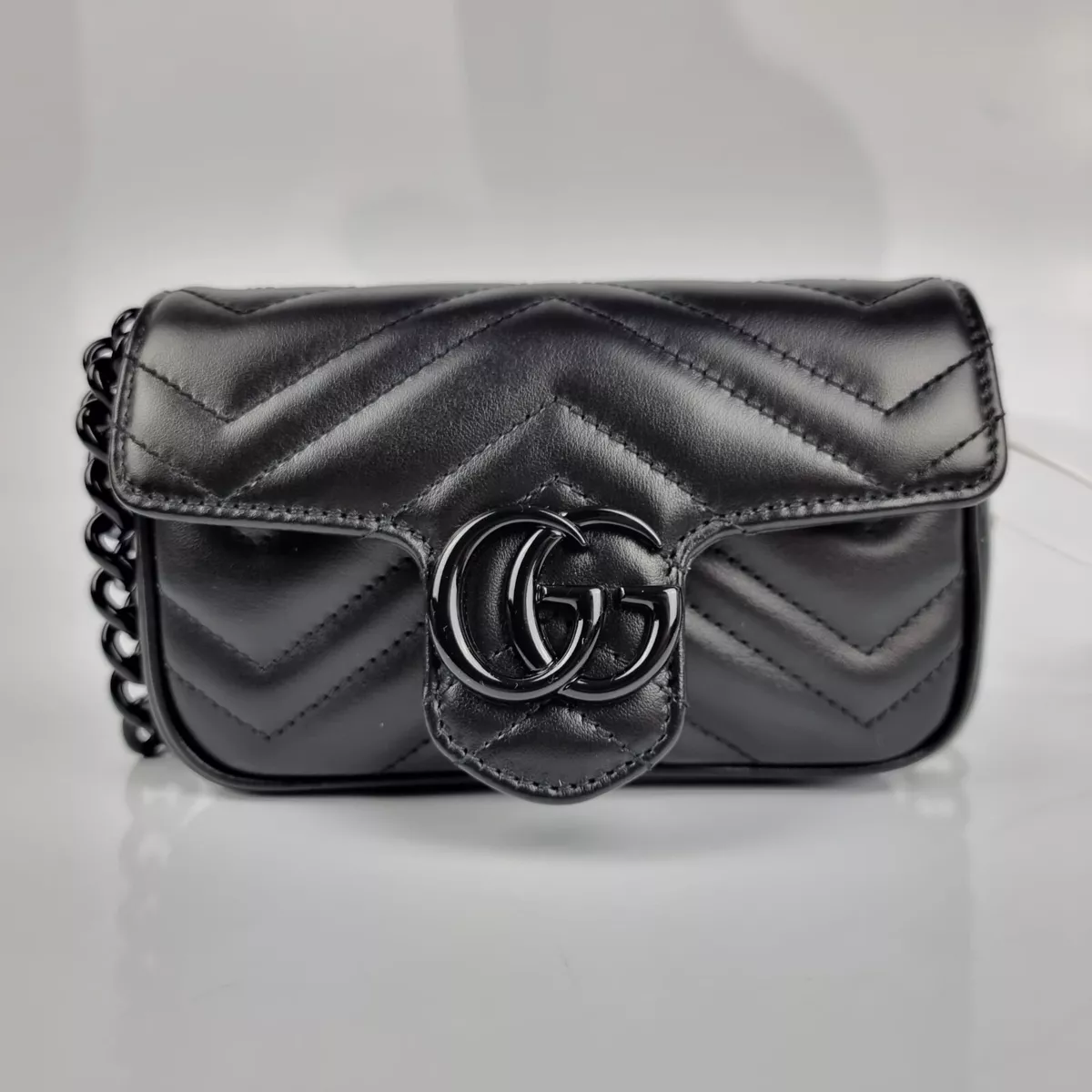 GG Marmont Leather Shoulder Bag in Black - Gucci