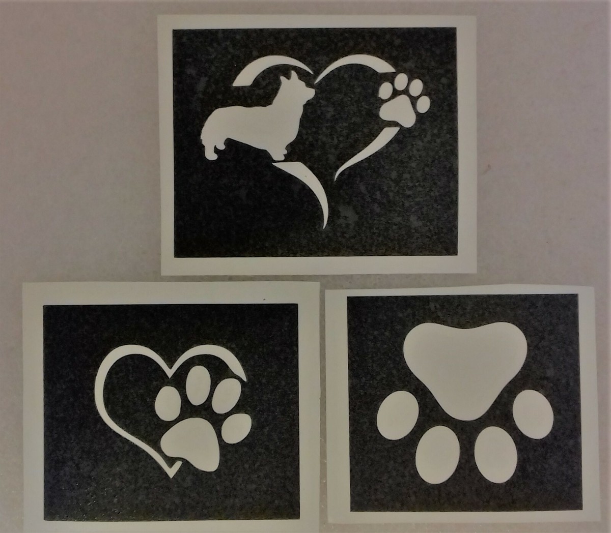 Bulldog Paw Print Stencil