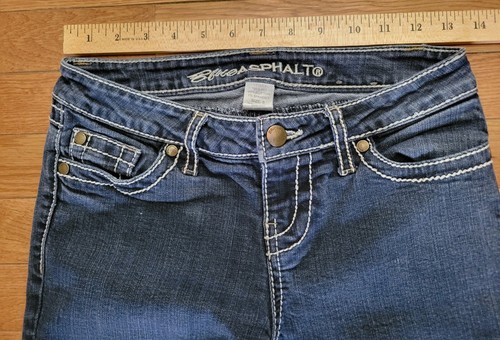 Blue Asphalt Junior's Size 5 Bootcut Low Rise Dark Wash Stretch Jeans - Picture 6 of 9