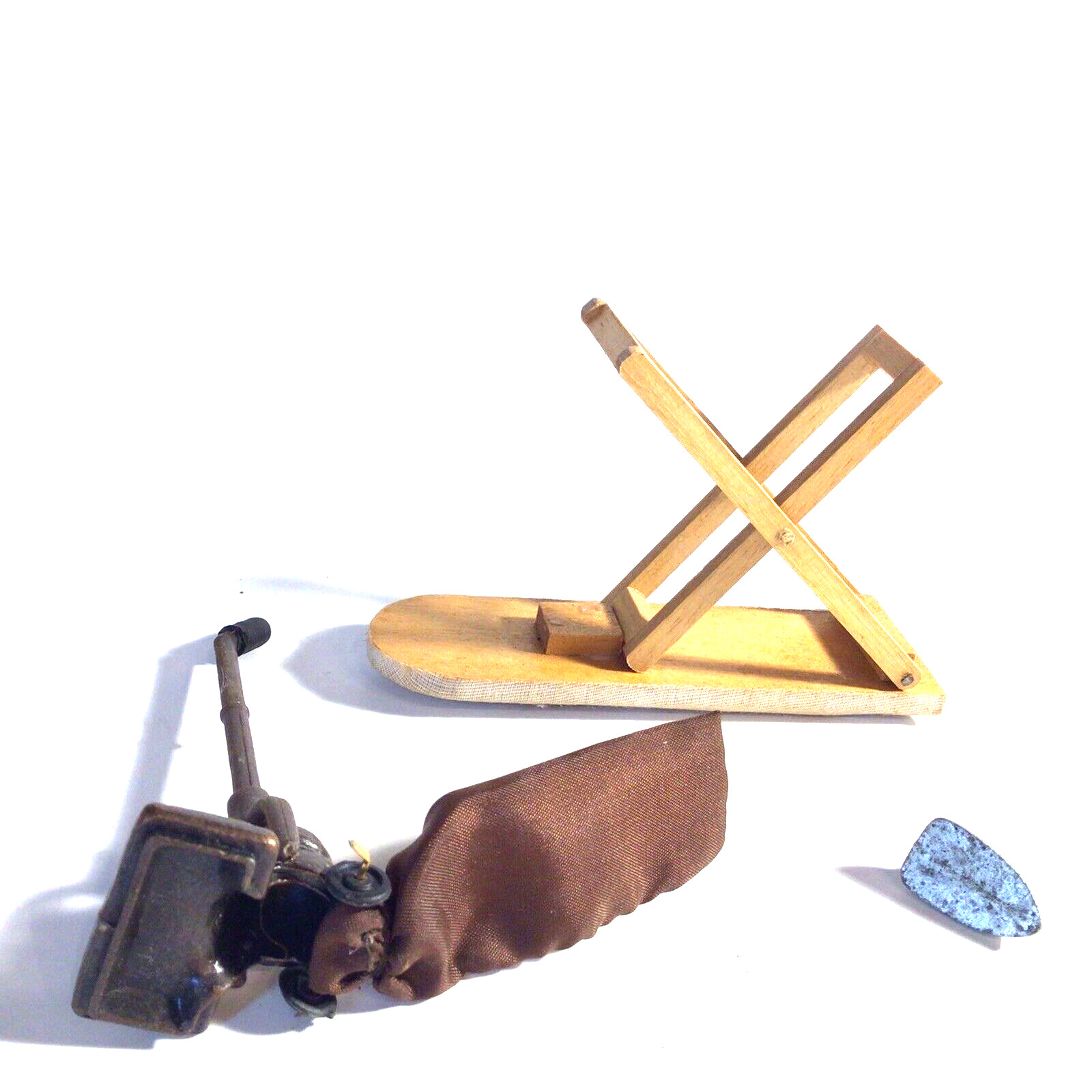 DOLL HOUSE ACCESSORIES IRONING BOARD IRON AND VACUUM CLEANER MINIATURES
