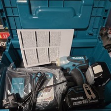 MAKITA DTW251RTJ 18v Impact wrench 1/2" Square Drive c/w 2 Batteries & charger