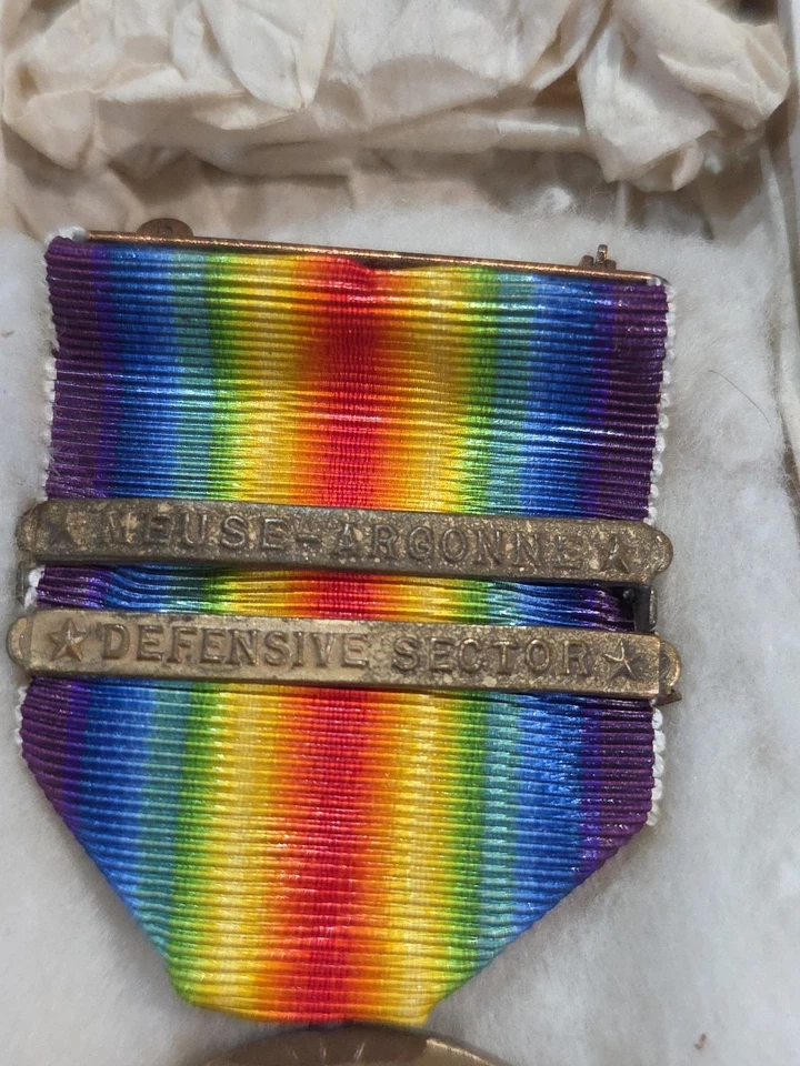 老式第一次世界大战胜利奖章和 MEUSE-ARGONNE 属于 S. David Amey  — 第 2/4 张图片