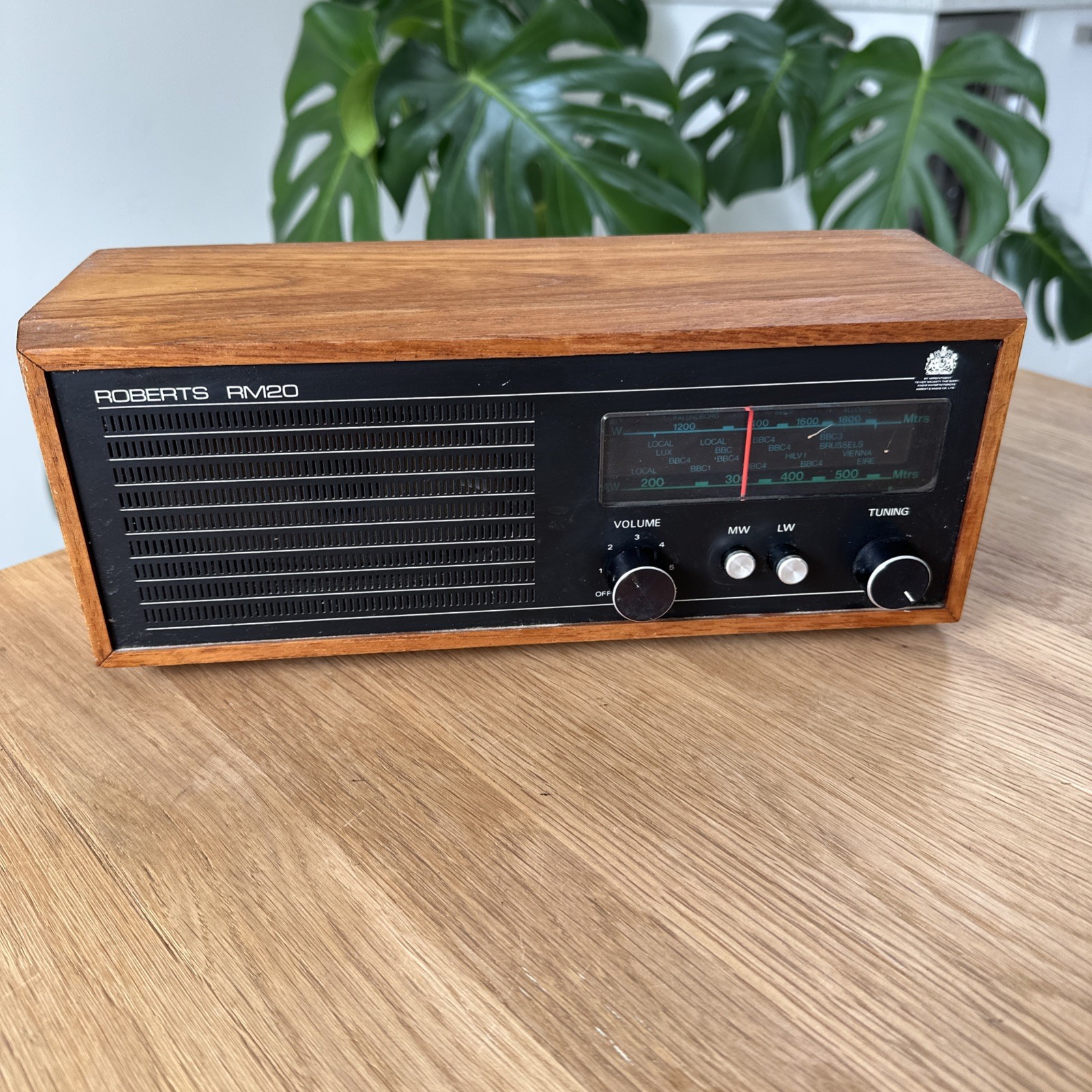 Vintage Roberts RM20 MW / LW Radio – Working Order
