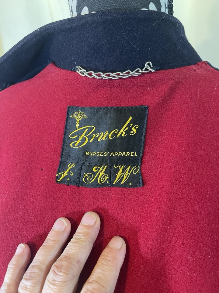 Шерстяной плащ подлинный середины века для медсестер одежда Bruck's темно-синий и красный - Изображение 2 из 4