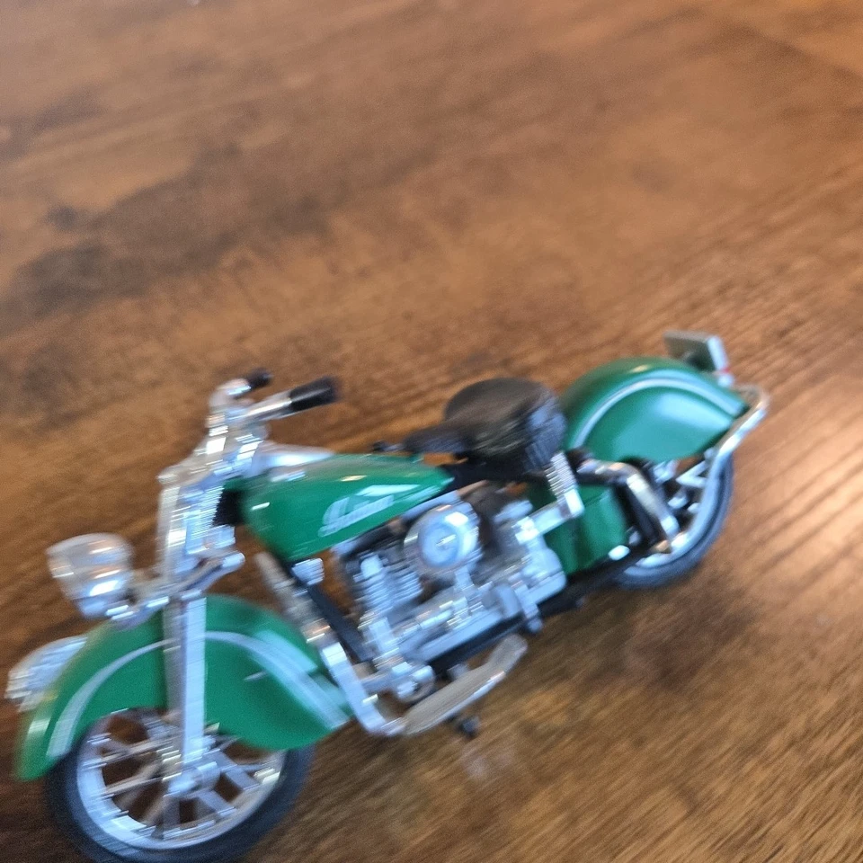 Maisto 1:18 Colección 2 Ruedas - Motocicleta India - Verde - Modelo Diecast  Foto 3 de 4