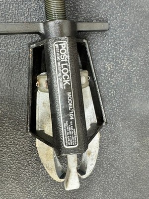 Posi Lock Model 104 Caged 3 jaw puller
