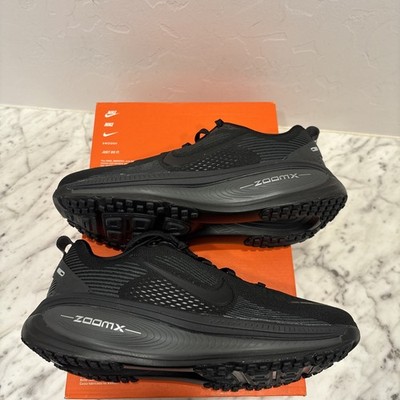 NEW Nike Vomero 18 Triple Black Running HM6804-004 Women Size 10