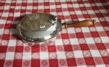 Silver-Plated EPC 300 Sea Horse on Hinged Lid. 6,5 Round