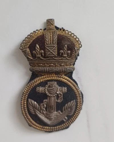 Royal Navy WW2 Chief Petty Officers Cap Badge
